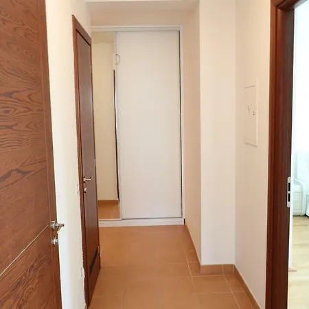 White Appartement *